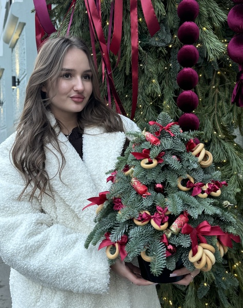 Новогодняя ёлочка из нобилиса в русском стиле