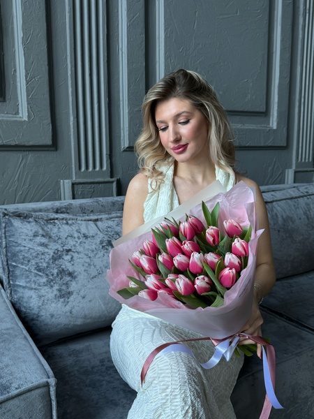 Букет тюльпанов 25 штук