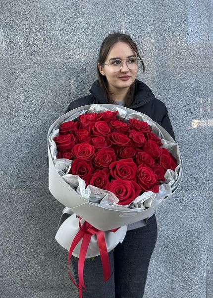 Монобукет из 25 красных роз