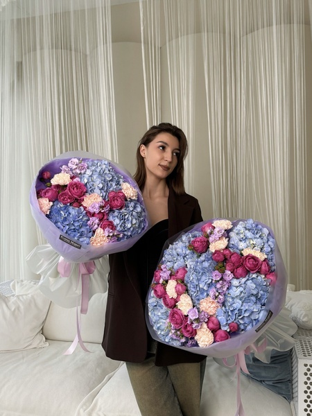 Авторский букет цветов №66 (размер M)