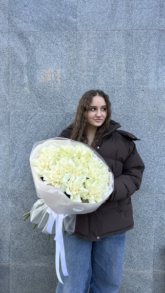 Моно букет белых французских роз (15 шт)