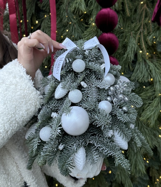 Новогодняя ёлочка из нобилиса